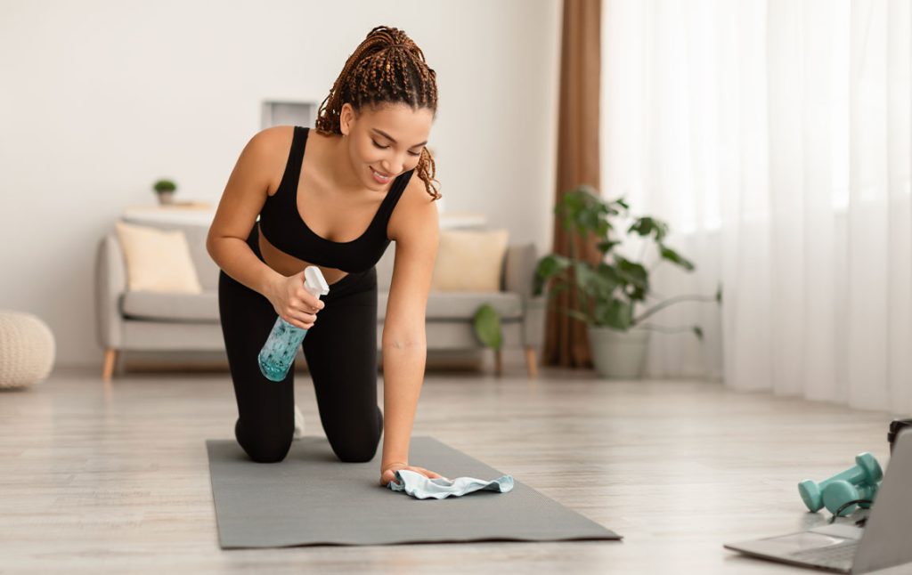 How to Clean Yoga Mat Naturally Without Harsh Chemicals